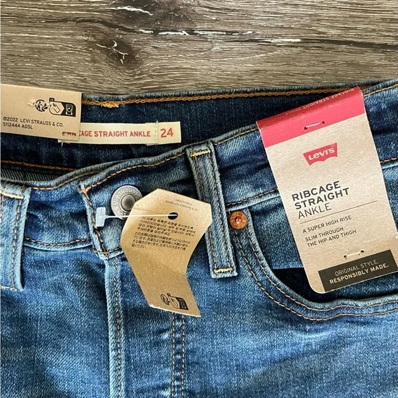 Levi's Blue Straight-Leg Jeans with Vintage Wash - Picture 4 of 6